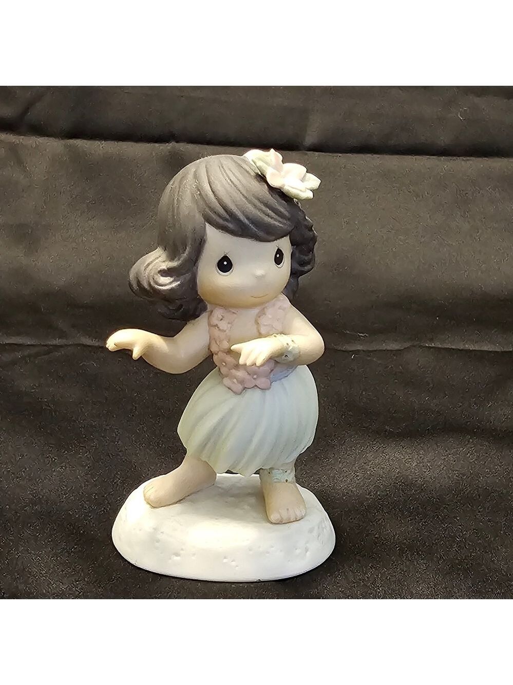 Precious Moments Happy Hula Days Figurine